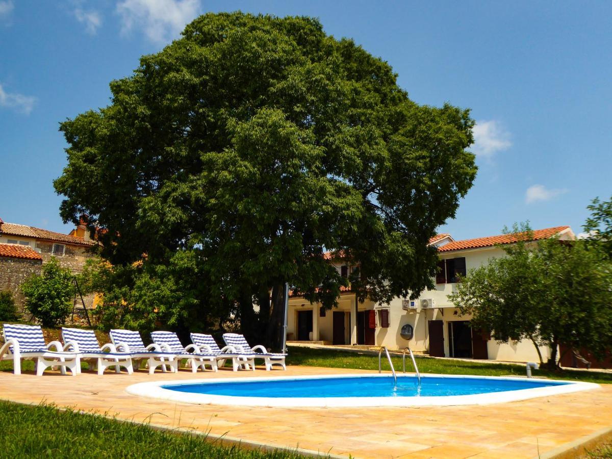 Casa Istriana Nona Pina Villa Kaštelir Exterior foto