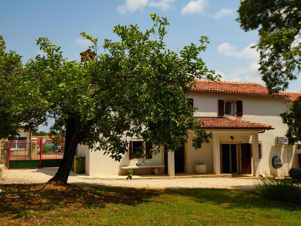 Casa Istriana Nona Pina Villa Kaštelir Exterior foto